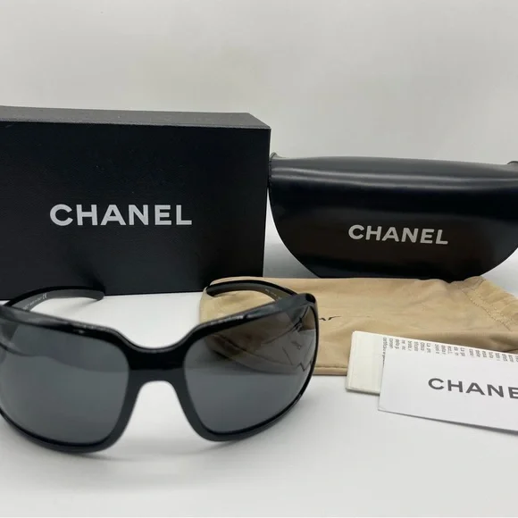 Chanel Black Sunglasses - Picture 2 of 8